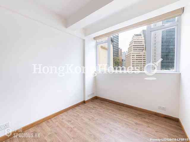 Causeway Bay - Lai Yuen Apartments 04
