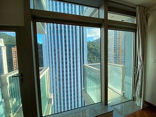 Wan Chai - The Avenue Phase 2 Block 2 11