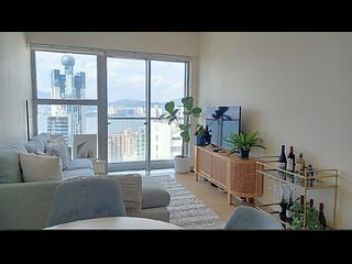 Sai Ying Pun - The Summa Block 2 04