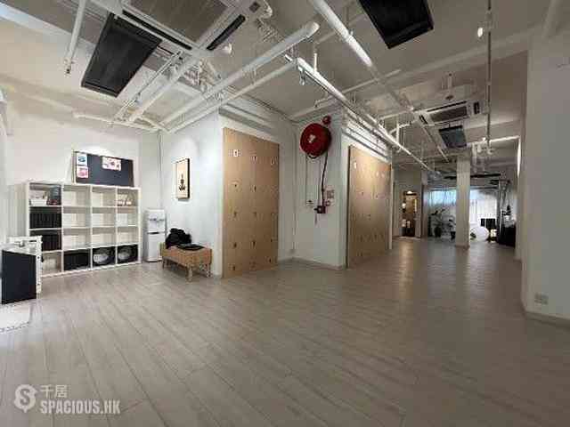 Sai Ying Pun - Ko Wang Court 01