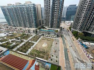 Tseung Kwan O - Twin Peaks Block 1 03
