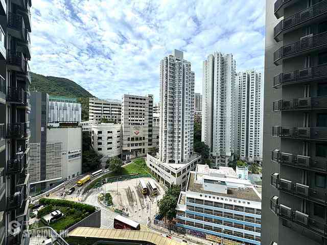 Wong Chuk Hang - The Southside Phase 2 La Marina Tower 2B 01