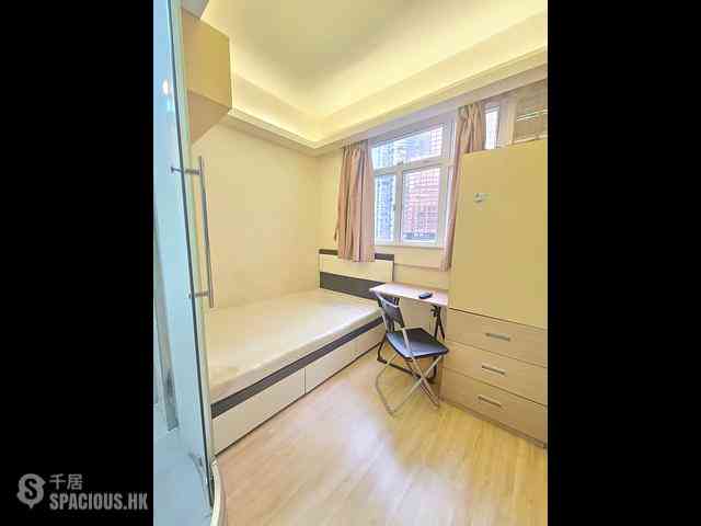 Causeway Bay - Kwong On Building 01