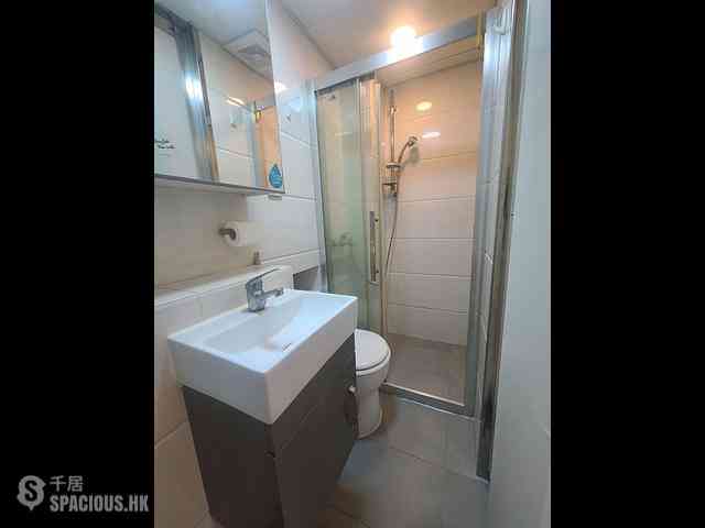 Causeway Bay - Kwong On Building 04