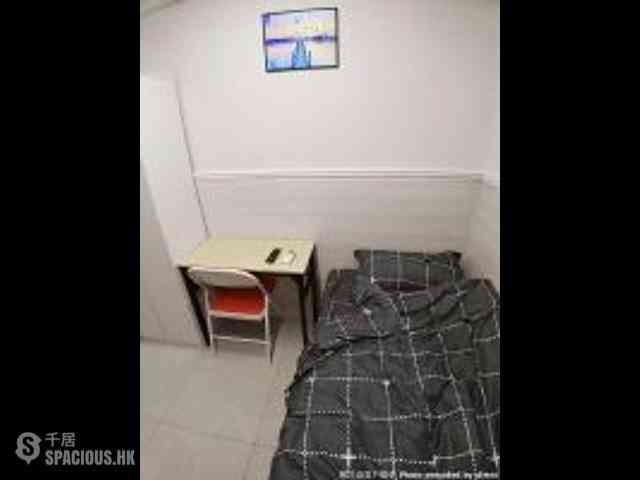 Sheung Wan - 277, Des Voeux Road Central 01