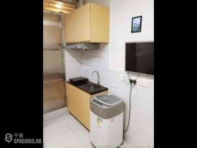 Sheung Wan - 277, Des Voeux Road Central 05