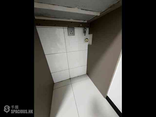 Mong Kok - Sun Hing Building 02