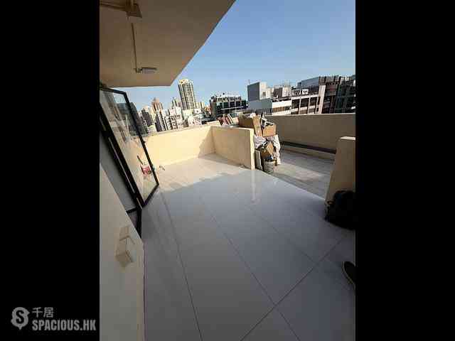 Mong Kok - Sun Hing Building 02