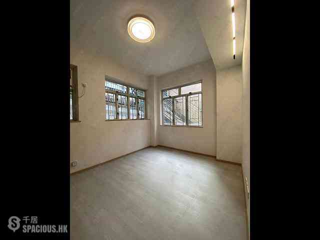 Sai Ying Pun - 1E, High Street 03
