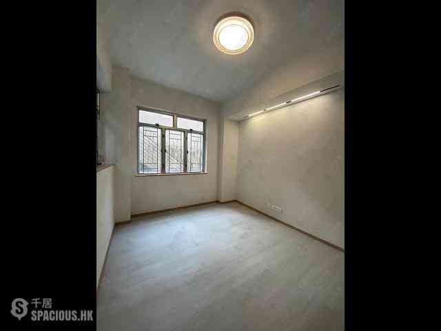 Sai Ying Pun - 1E, High Street 05