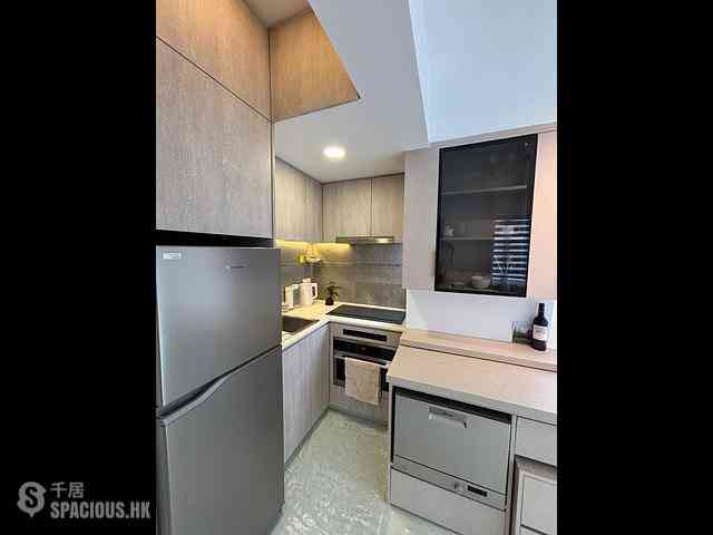 Sheung Wan - Ka Fung Building 03