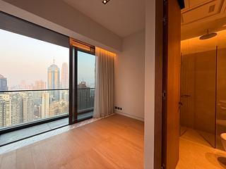 Mid Levels West - The Legacy Phase 2 Tower 1 06