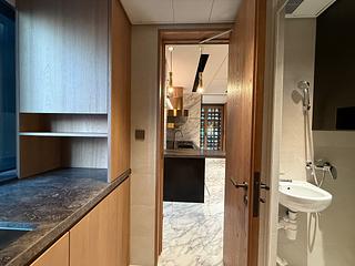 Mid Levels West - The Legacy Phase 2 Tower 1 13