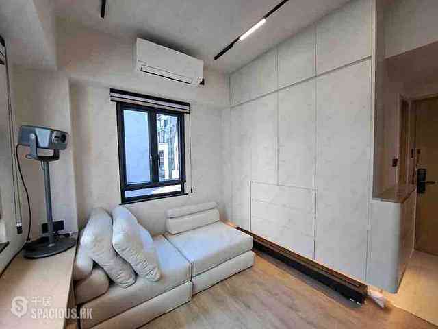 Central - Wo On Building 02