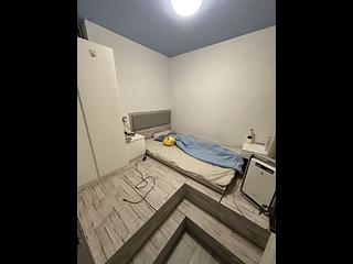 Tsuen Wan - Discovery Park Phase 3 Block 12 03