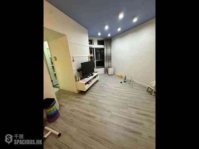 Tsuen Wan - Discovery Park Phase 3 Block 12 05