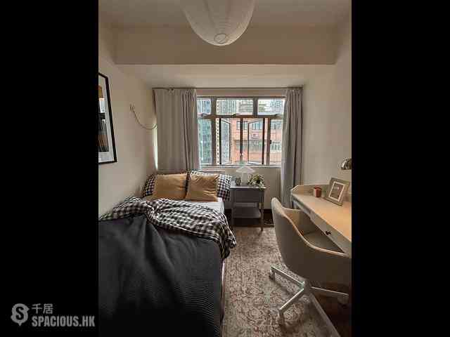 Sai Ying Pun - Siu On Building 03