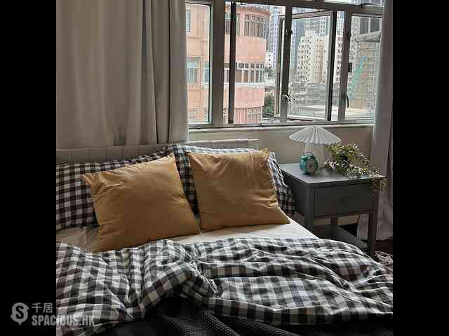 Sai Ying Pun - Siu On Building 05