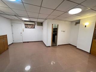 Wan Chai - Tak Fung House 05