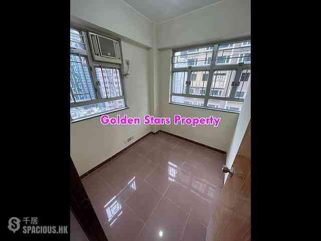Sai Ying Pun - Good Times Building 02