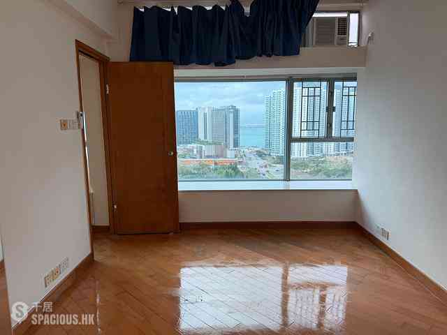 Tung Chung - Coastal Skyline Phase 1 Block 1 01