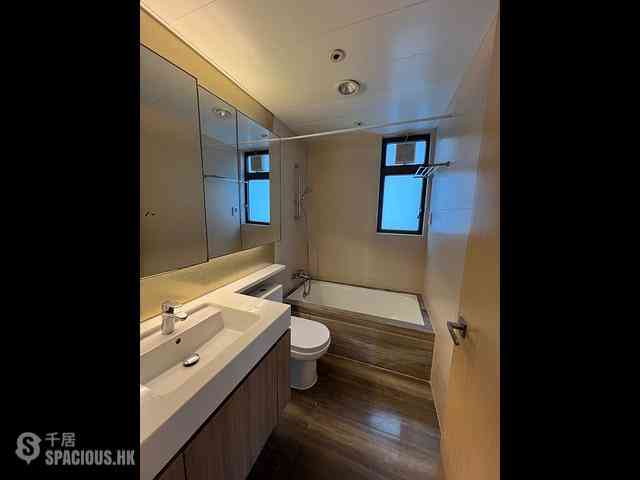 Tung Chung - The Visionary Tower 3 09