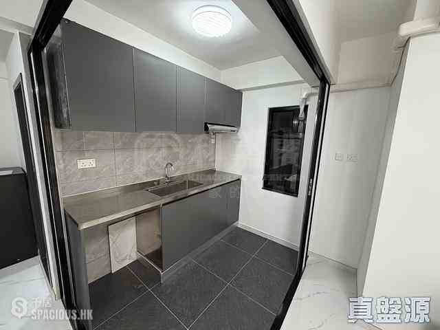 Wan Chai - Golden Jubilee House 02