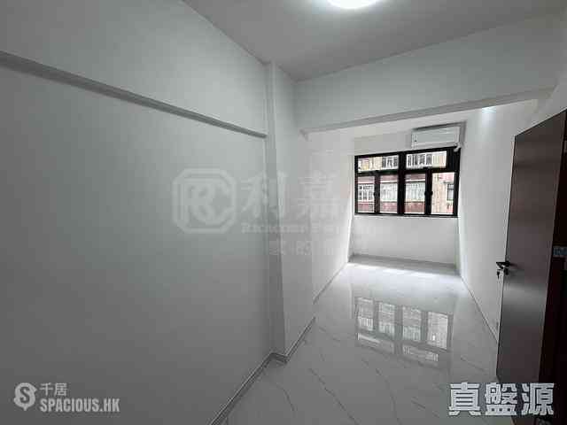 Wan Chai - Golden Jubilee House 06