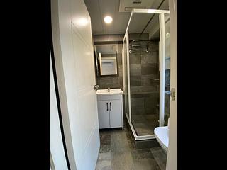 Lai Chi Kok - Mei Foo Sun Chuen Phase 1 08