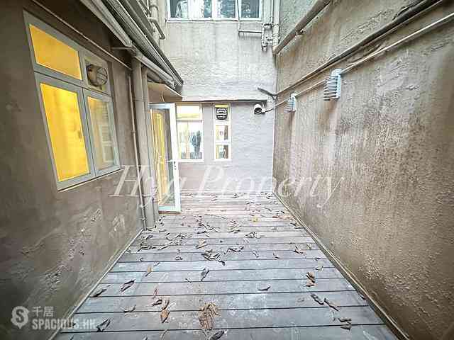 Soho - 63, Peel Street 10
