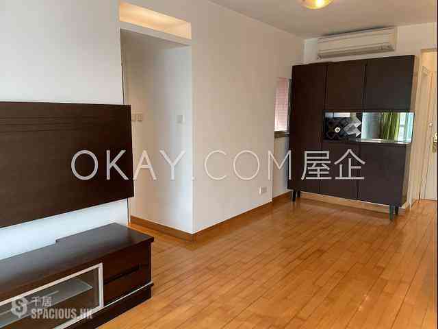 Sheung Wan - Queen's Terrace Block 3 04