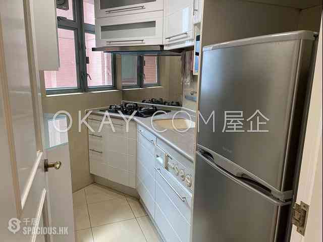 Sheung Wan - Queen's Terrace Block 3 07
