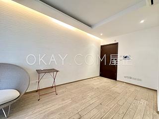 Soho - Centrestage 04
