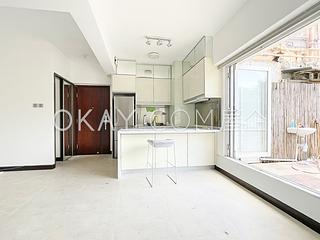 Kennedy Town - New Fortune House 04