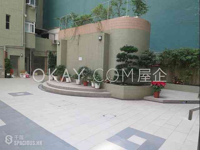 Kennedy Town - Ka On Building 09