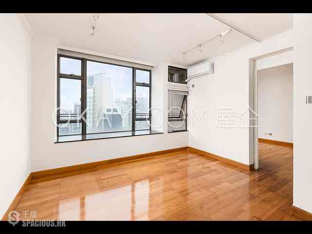 Central - Hollywood Terrace 01