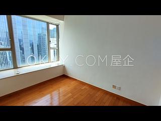 Wan Chai - The Zenith 04
