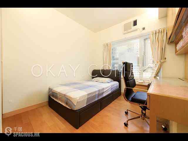 Braemar Hill - Hanking Court 07
