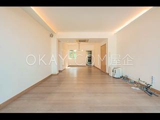Tai Hang - Swiss Towers 04