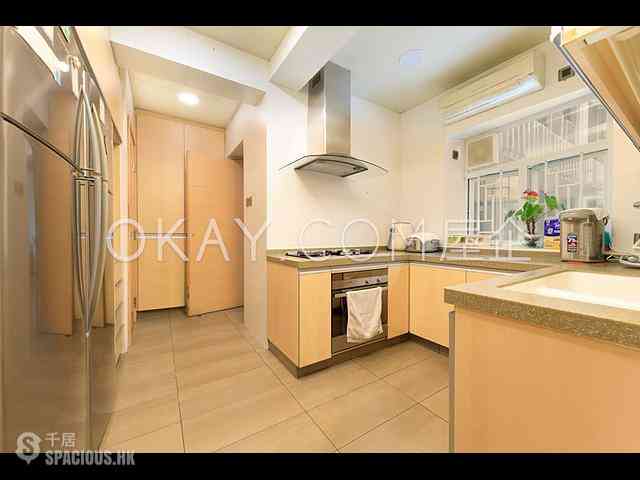 Braemar Hill - Hanking Court 17