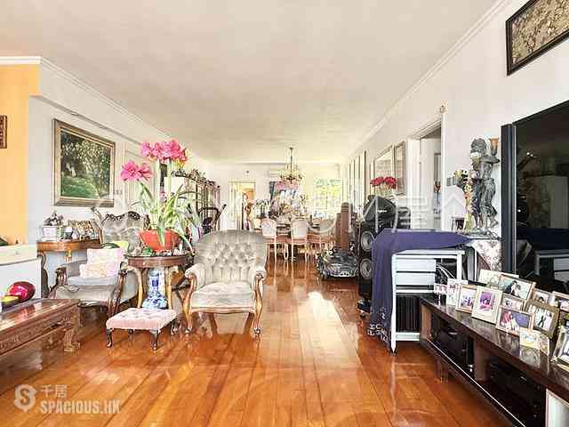 Mid Levels Central - Pearl Gardens 01