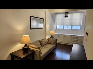 Poho - 170-172, Hollywood Road 02