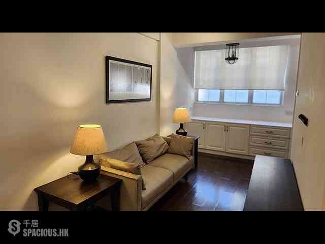 Poho - 170-172, Hollywood Road 02