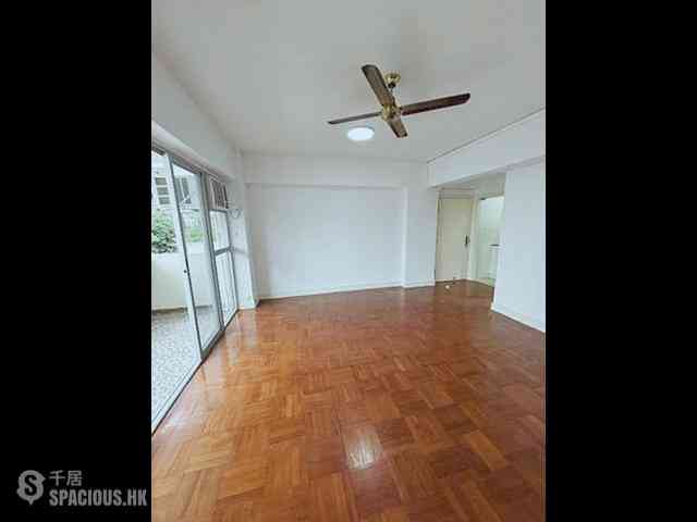 Tai Hang - Kan Oke House 12