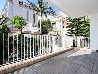 Deep Water Bay - Deepdene Block F 03