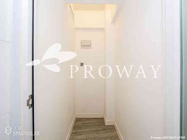 Mid Levels West - Fook Wah Mansions 09