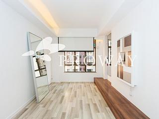 Mid Levels Central - Good View Court 05