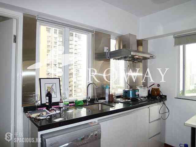 Sai Ying Pun - Fung Yat Building 04