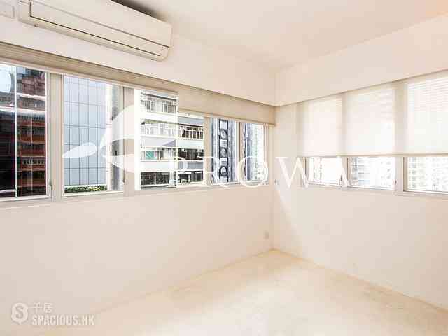Wan Chai - Sze Lai Building 03