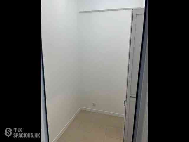 Causeway Bay - Hyde Park Mansion 11